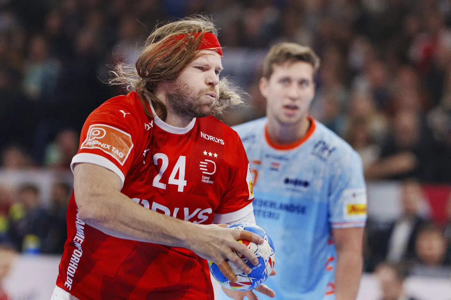 Mikkel Hansen tilbragte meget tid på udskiftningsbænken, men var en sikker straffeskytte mod Holland.