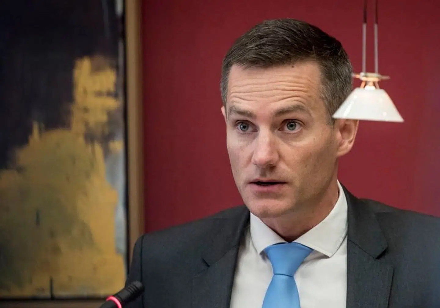 Nye tal får De Konservatives folketingsmedlem Rasmus Jarlov til at spærre øjnene op.