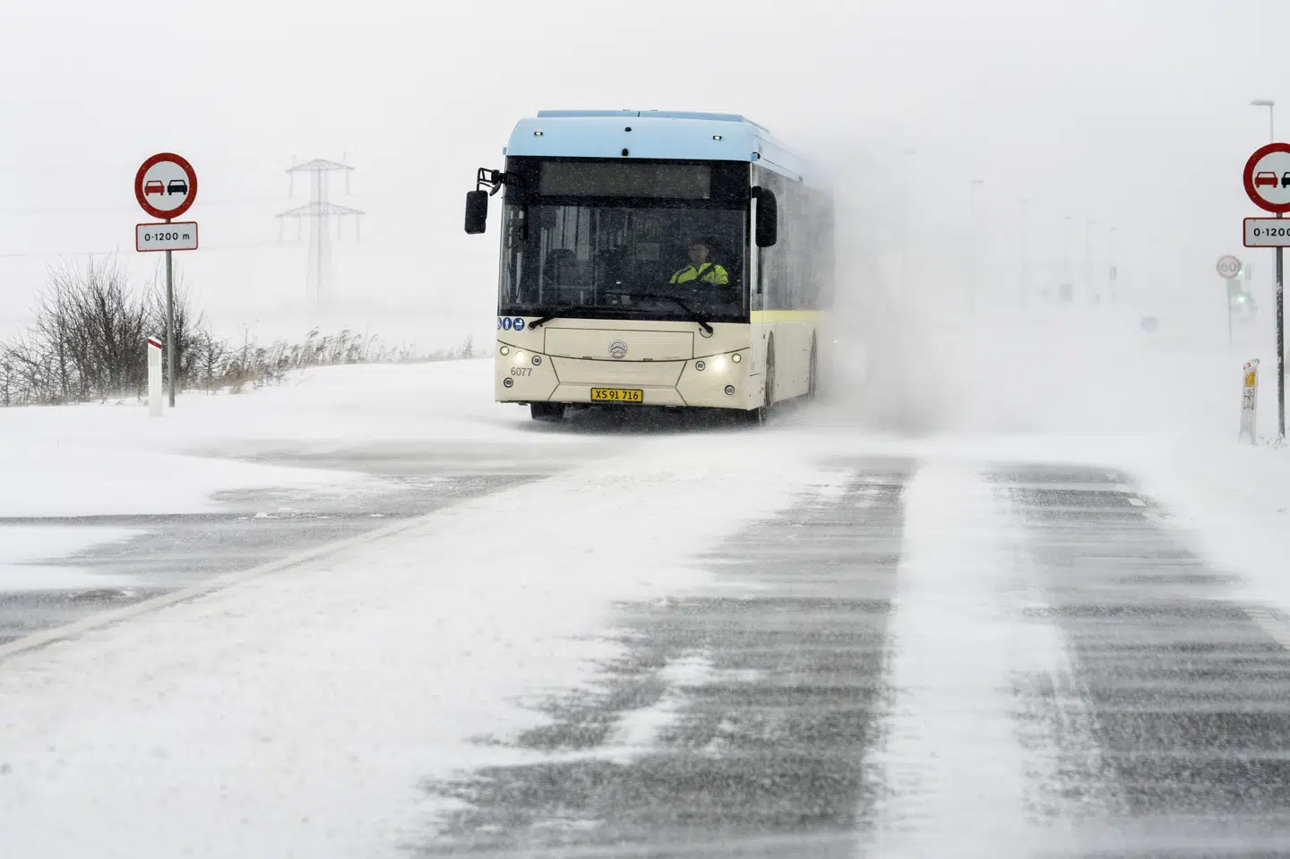 Stigningerne har været forudsigelige, men kommer på et meget kritisk punkt for den kollektive transport, fordi det vil skubbe endnu flere passagerer over i egne biler, lyder det fra Dansk Industri. (Arkivfoto).