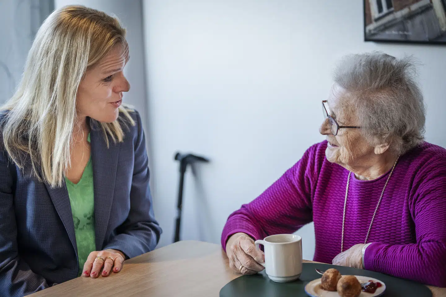 Ældreminister Mette Kierkgaard (M) var i januar på besøg hos Møllehuset Plejehjem i De Gamles By på Nørrebro i København.
