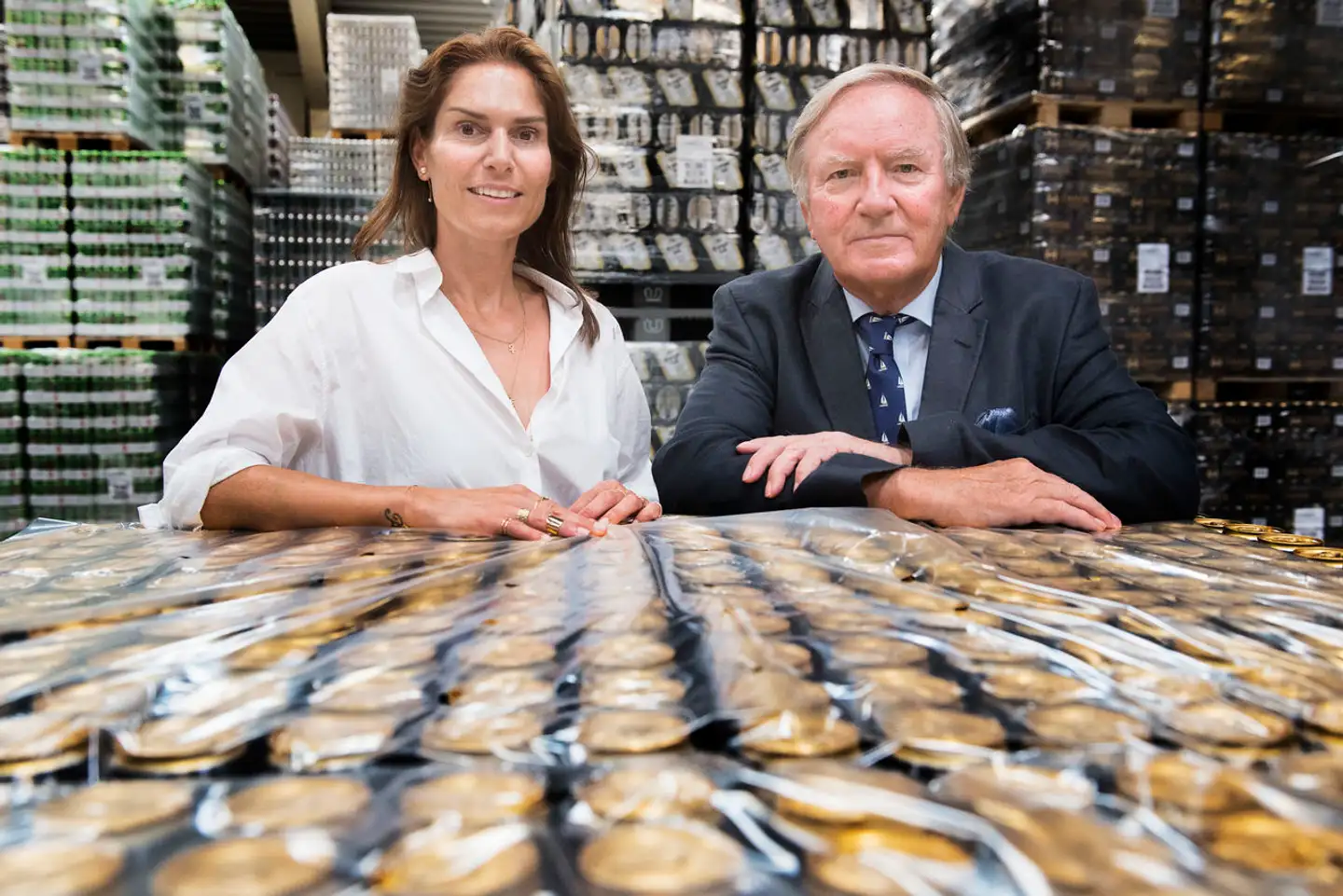 I 2019 overlod Bernd Griese (th.) direktørposten i Harboe til sin datter Karina Harboe Laursen (tv.). Få måneder senere var hun ude igen, efter at de to var havnet i en magtkamp. Direktørposten blev i stedet overtaget af Karina Harboe Laursens svoger, Søren Malling.