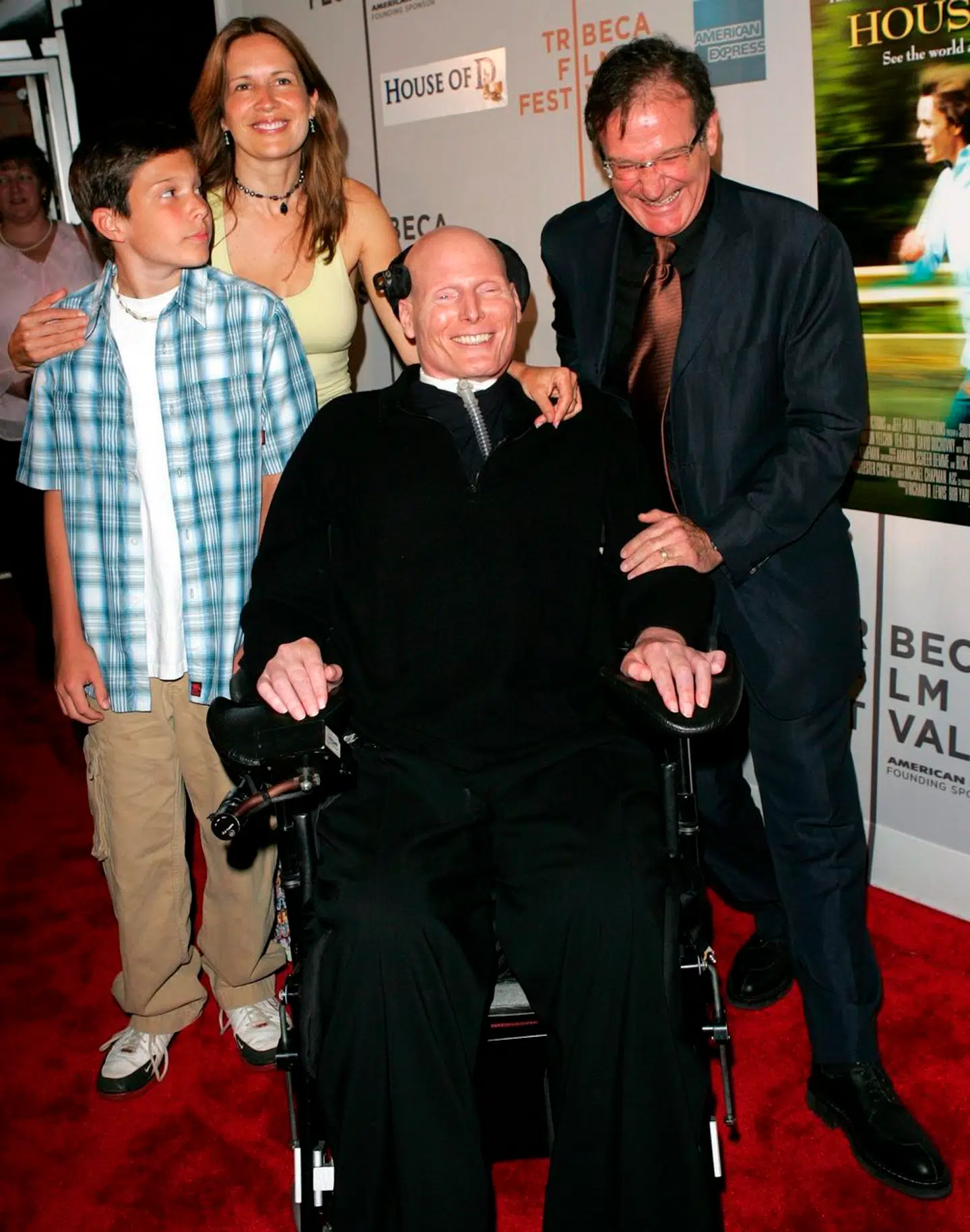 Christopher Reeve var gode venner med den folkekære skuespiller Robin Williams (til højre i billedet). De kendte hinanden fra deres dage på den anerkendte scenekunst- og musikskole The Juilliard School i New York.