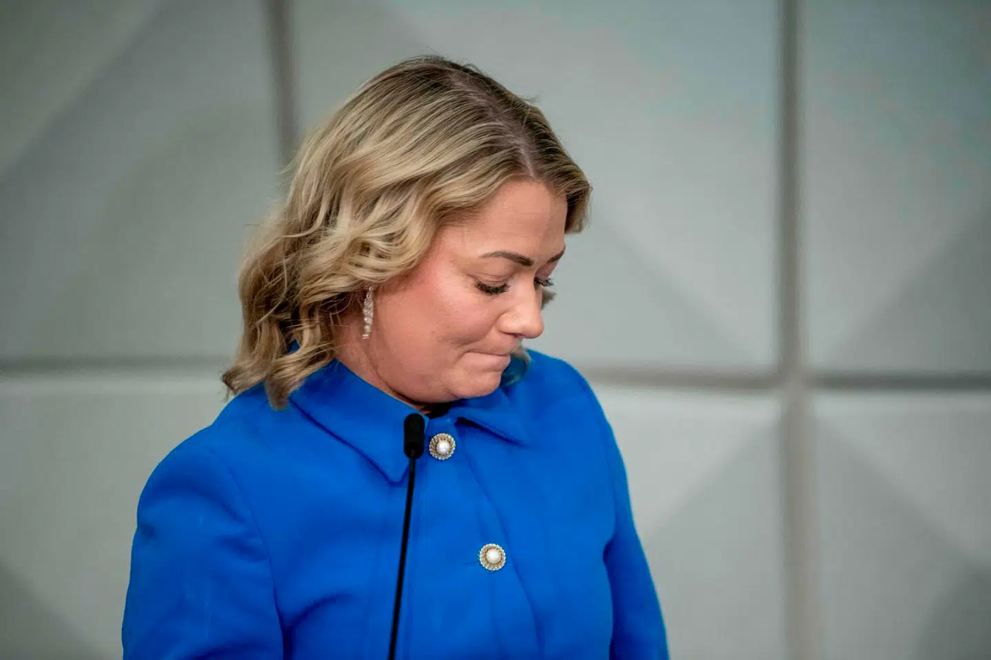 Sandra Borch var minister for forskning og højere uddannelser indtil sidste uge, hvor det blev afsløret, at mindst 20 procent af hendes hovedopgave i retsvidenskab på universitetet var kopieret fra andres hovedopgaver.