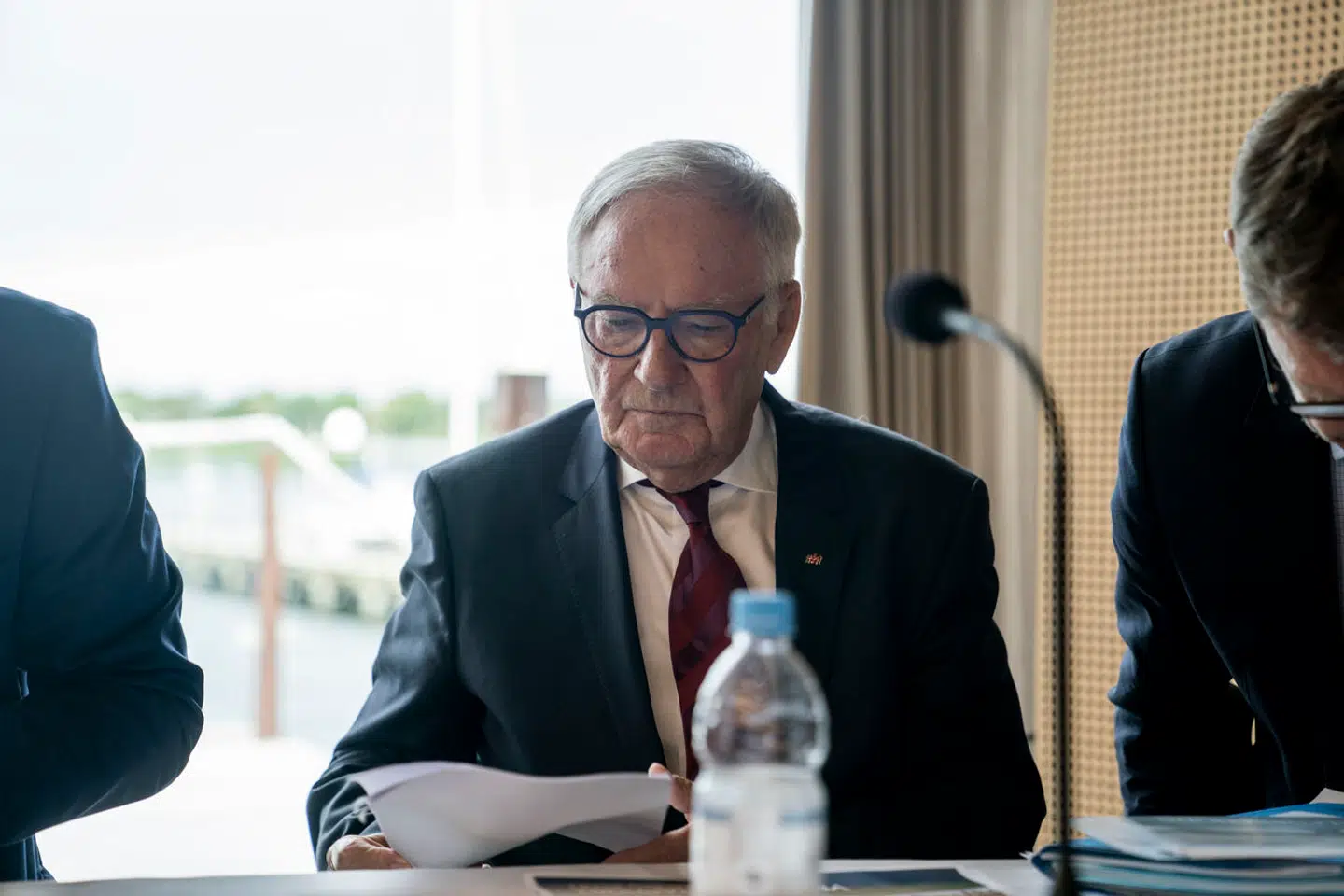 Bernd Griese giftede sig ind i Harboes Bryggeri, som han blev øverste direktør for i 1986. Siden har han flere gange modtaget kras kritik fra aktionærer for at være alt for egenrådig.