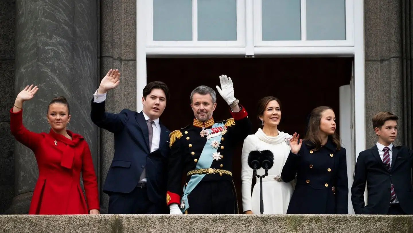 Modsat det norske kongehus har det danske kongehus indtil videre ikke behøvet at deklarere, hvem det modtager gaver fra.