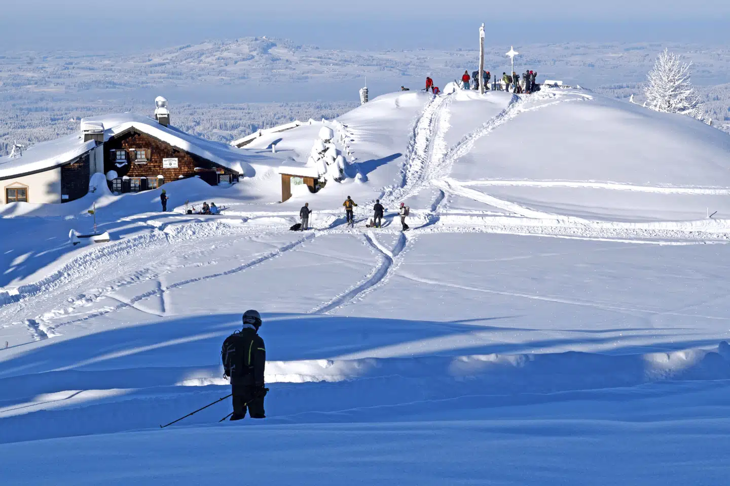 I år har Falck allerede fyldt de første tre fly med skiturister, der er kommet til skade. Det fjerde fly letter onsdag. (Arkivfoto).