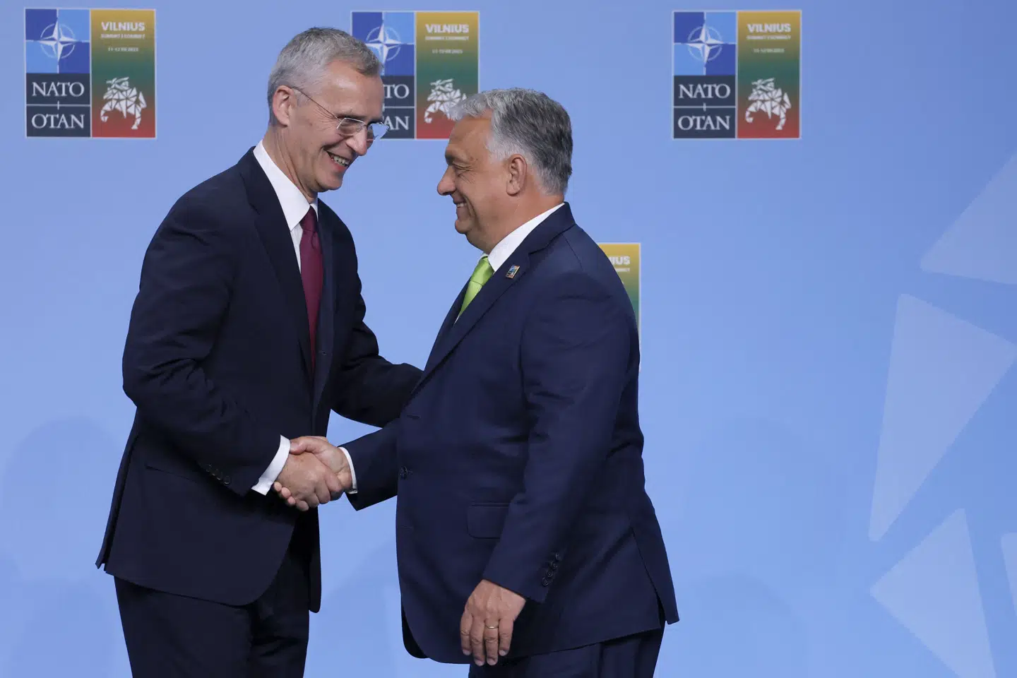 Natos generalsekretær, Jens Stoltenberg, ses her sammen med Viktor Orbán ved en tidligere lejlighed. (Arkivfoto).