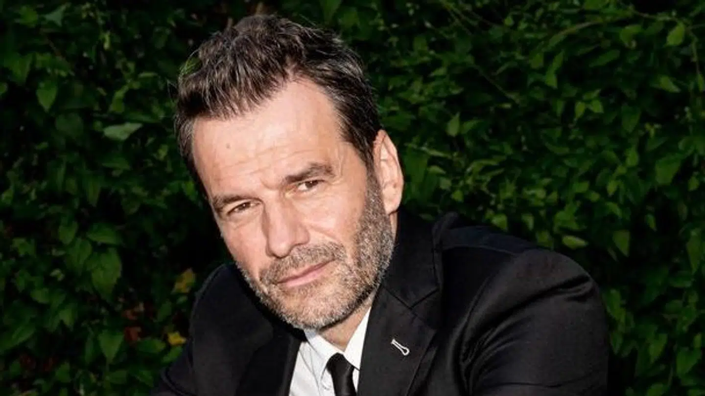 Jesper Buch kalder selv sit engagement i Ildbordet for en mindre investering.