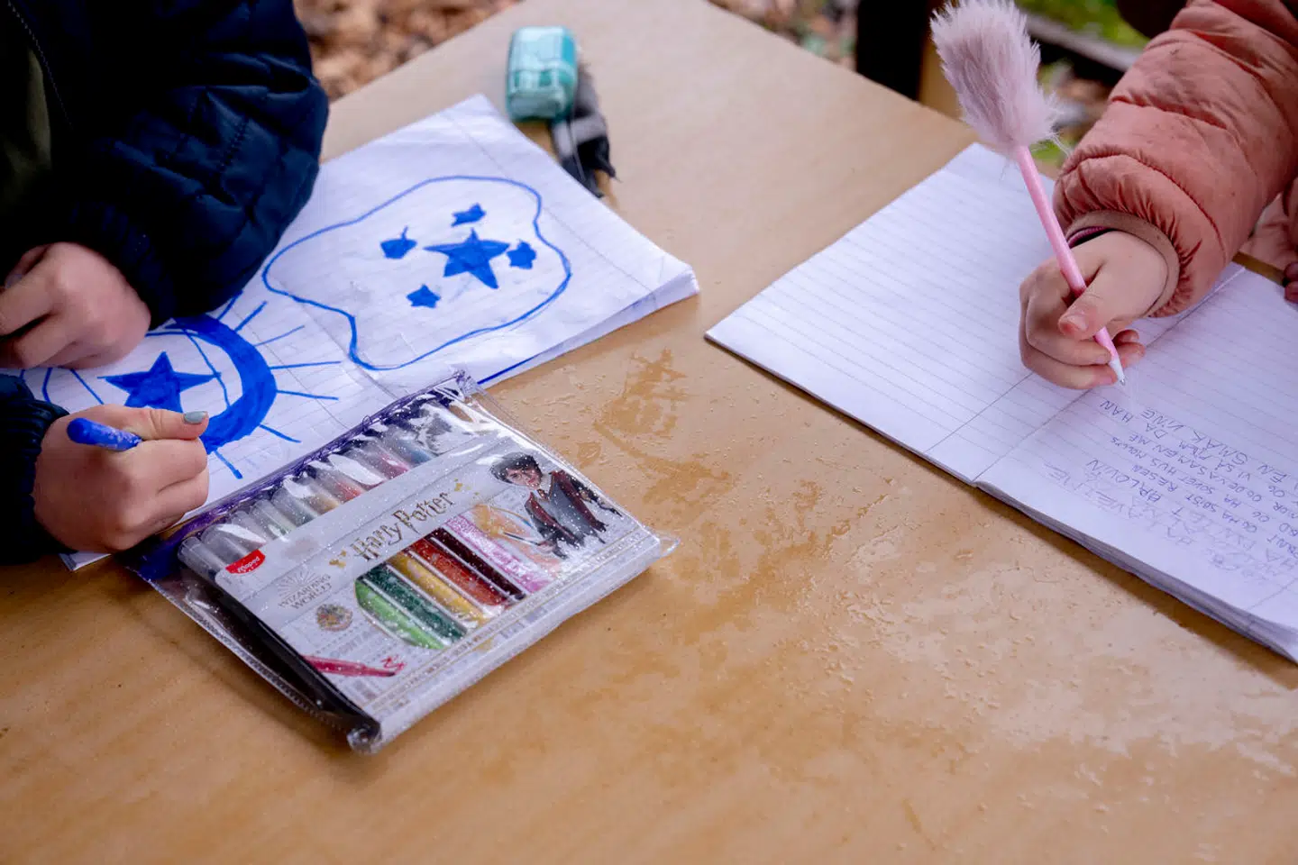 Folkeskolen er en af de vigtigste rammer for mange børns liv og opvækst. I København er skolerne generelt i fremgang, men en eksplosiv sag fra en skole i Valby illustrerer de udfordringer, hovedstaden står med på skoleområdet.
