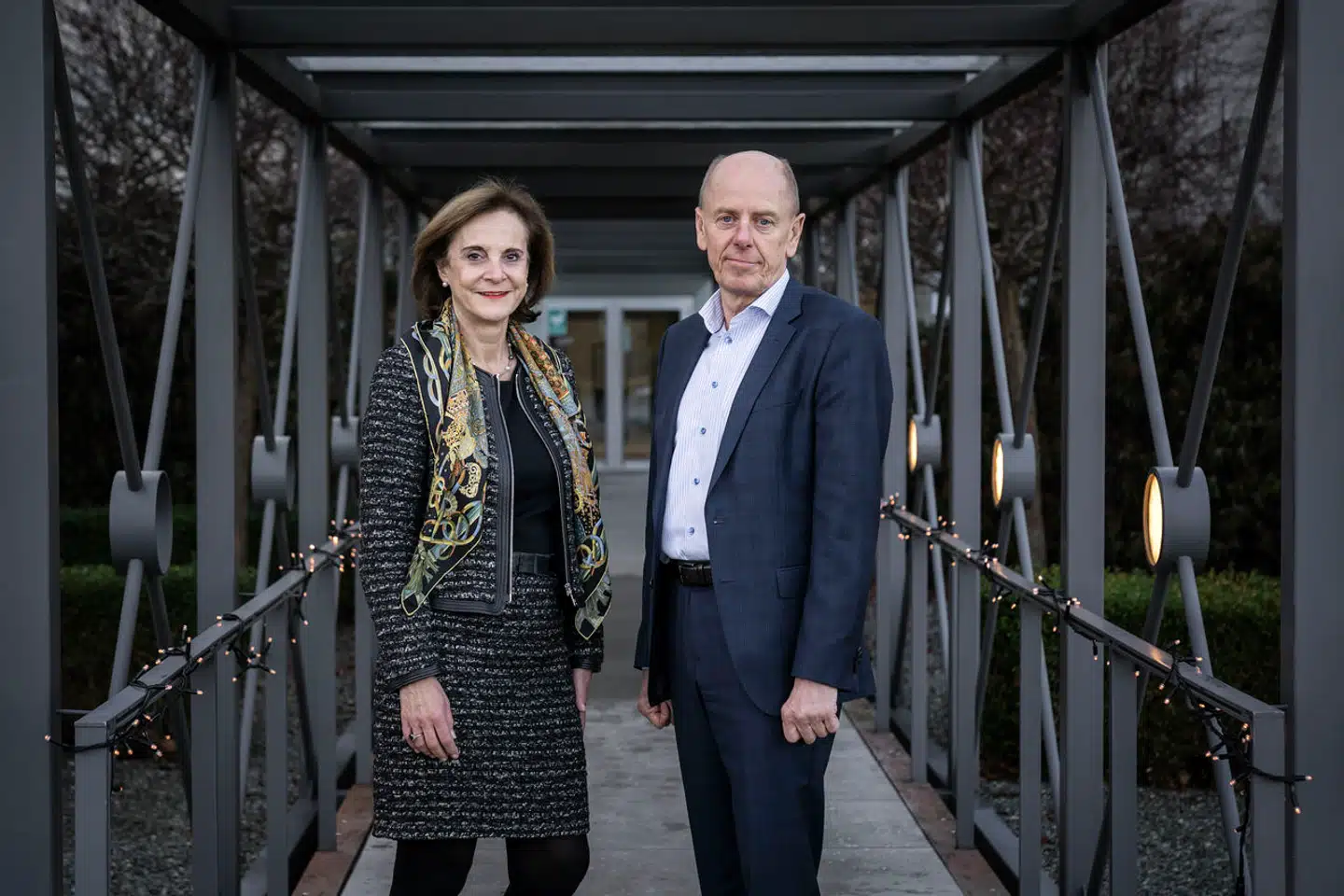 Bestyrelsesformand for Novozymes er Jørgen Buhl Rasmussen, tidligere topchef i Carlsberg. Bestyrelsesformand for Chr. Hansen er Dominique Reiniche, som tidligere har stået i spidsen for Coca Cola i Europa, og som i 2018 blev den første kvindelige bestyrelsesformand i C20.