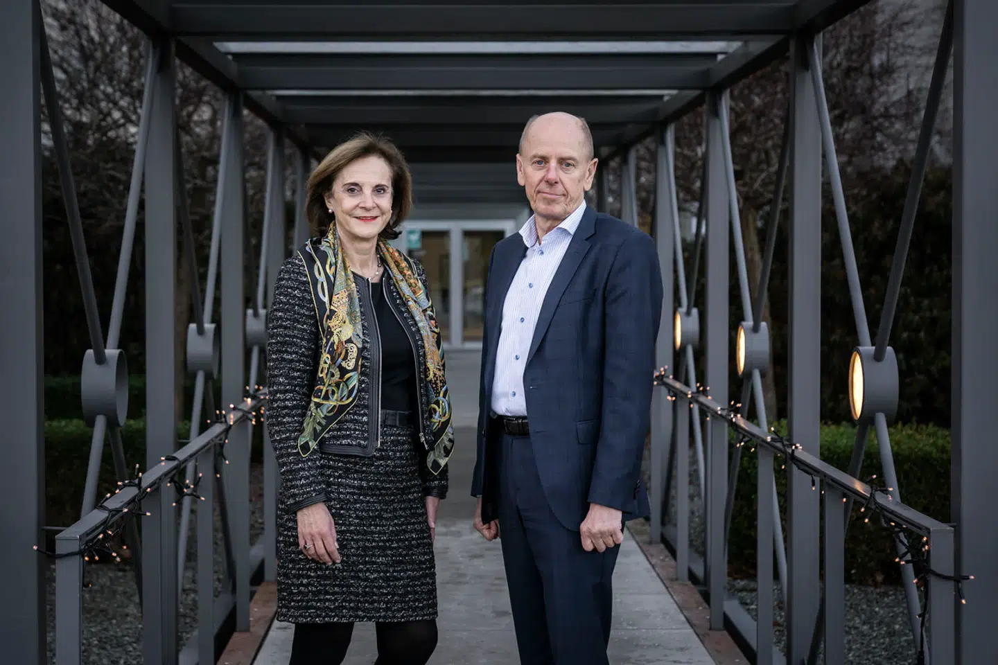 Bestyrelsesformand for Novozymes er Jørgen Buhl Rasmussen, tidligere topchef i Carlsberg. Bestyrelsesformand for Chr. Hansen er Dominique Reiniche, som tidligere har stået i spidsen for Coca Cola i Europa, og som i 2018 blev den første kvindelige bestyrelsesformand i C20.