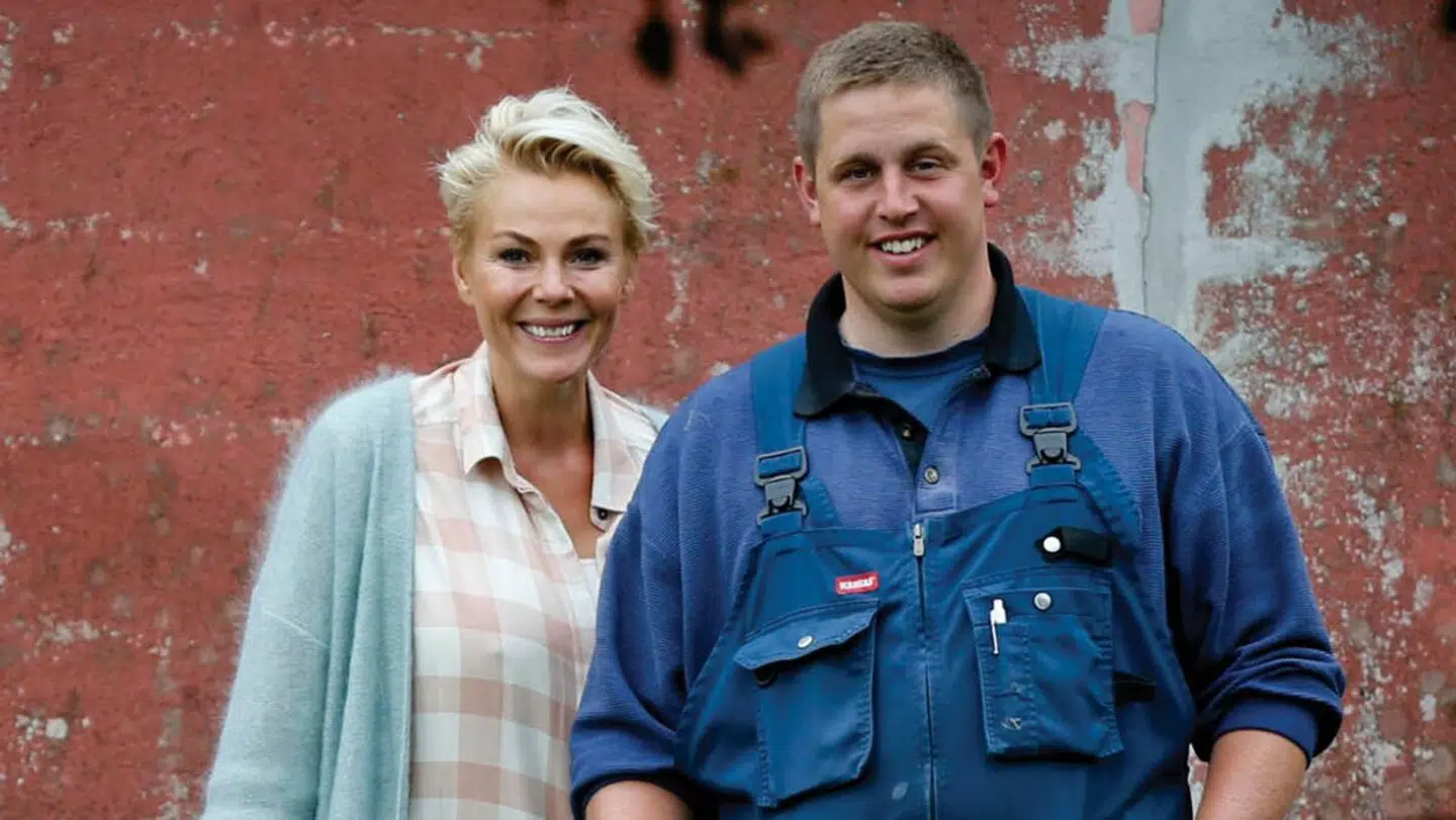 Vært Lene Beier og landmand Martin Grodon Iversen fra 'Landmand søger kærlighed'. Foto: PR