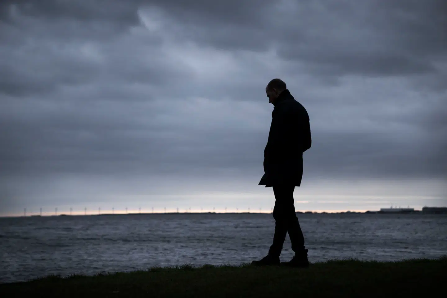 I stedet for at pege fingre ad de børn, der har brudt kontakten, så synes jeg, at det er på sin plads at opfordre forældre til at lytte til deres børn og anerkende deres oplevelser, skriver Gitte Krogsgaard Andersen.