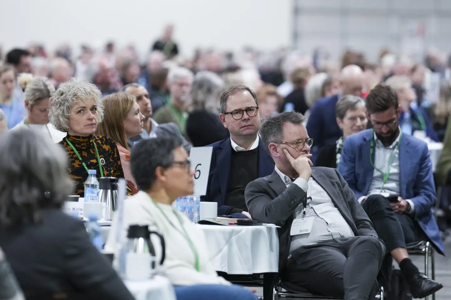 Indenrigs- og sundhedsminister Sophie Løhde (V) fik under regeringens stormøde om ældrepleje tirsdag et ildebefindende. Omkring 2000 personer deltog i stormødet heriblandt flere ministre, politikere og repræsentanter fra ældreplejen.