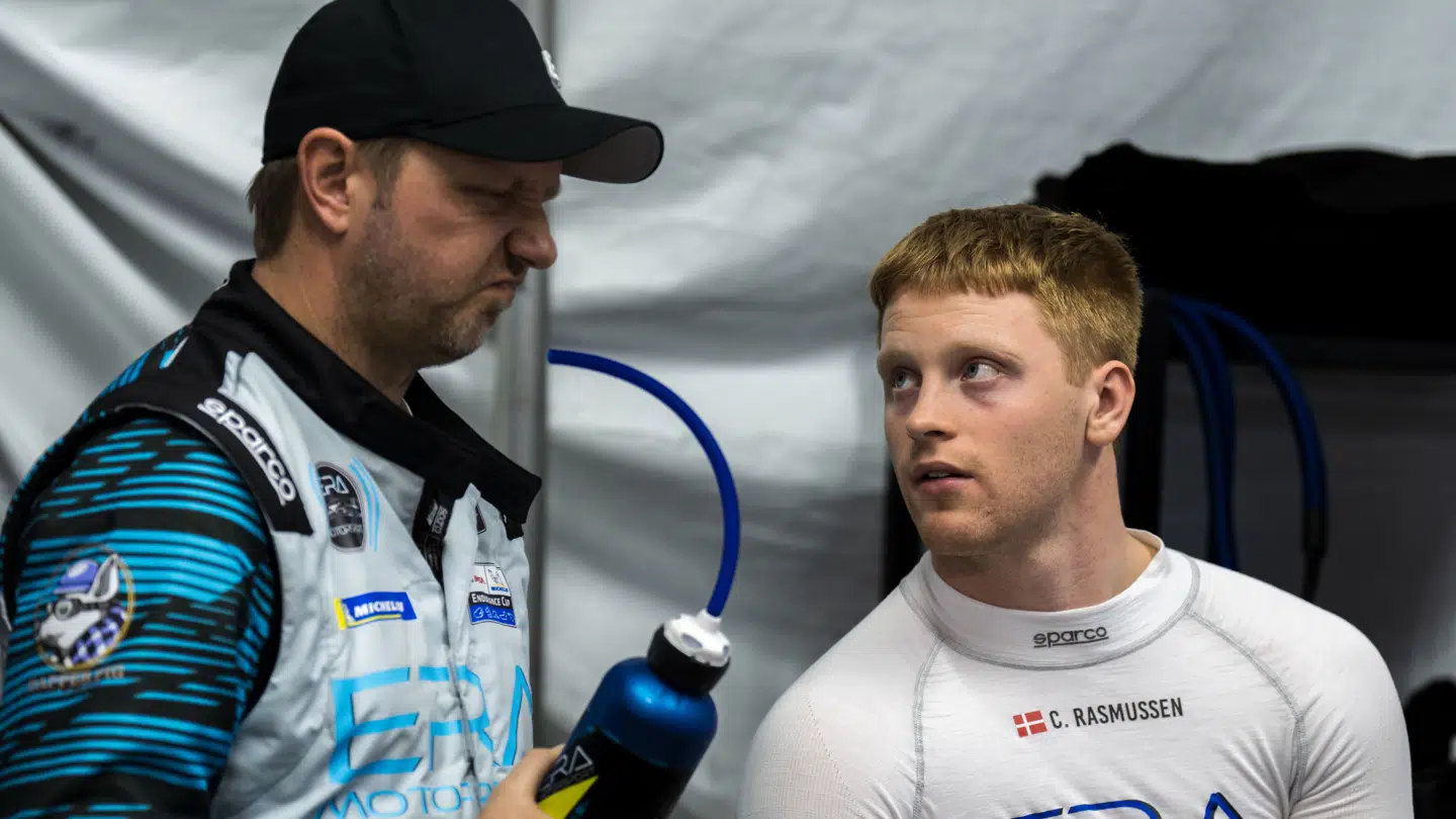 Christian Rasmussen, hans erfarne holdkammerat Ryan Dalziel (tv.), stortalentet Connor Zilisch og IT-milliardæren Dwight Merriman vandt Daytona 24 Hours i LMP2-klassen.