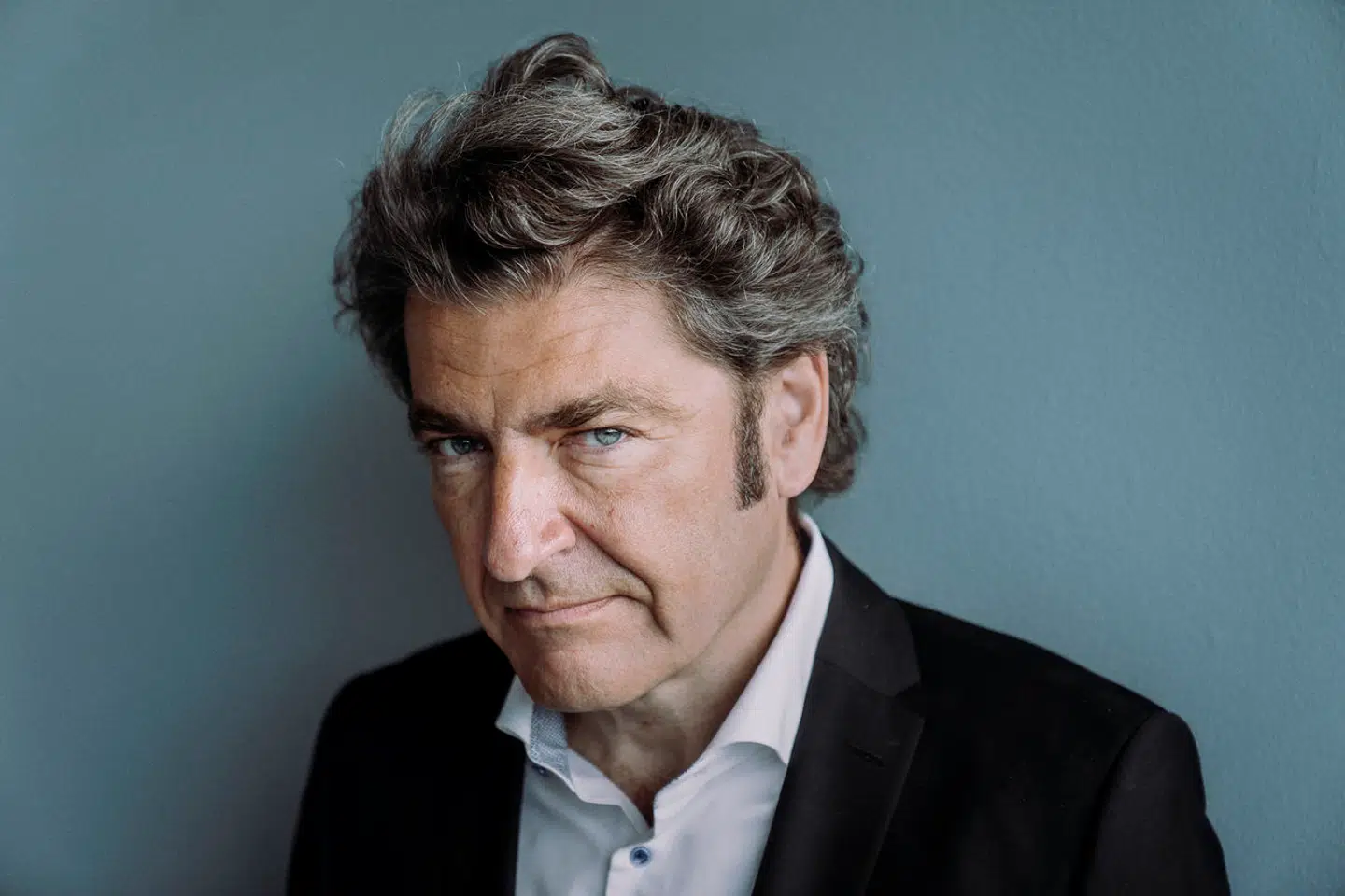 Hvis kunstig intelligens skal løse den offentlige sektors problemer, kræver det konkrete anvisninger og mindre abstrakt snak. Det mener Netcompany-topchef André Rogaczewski.