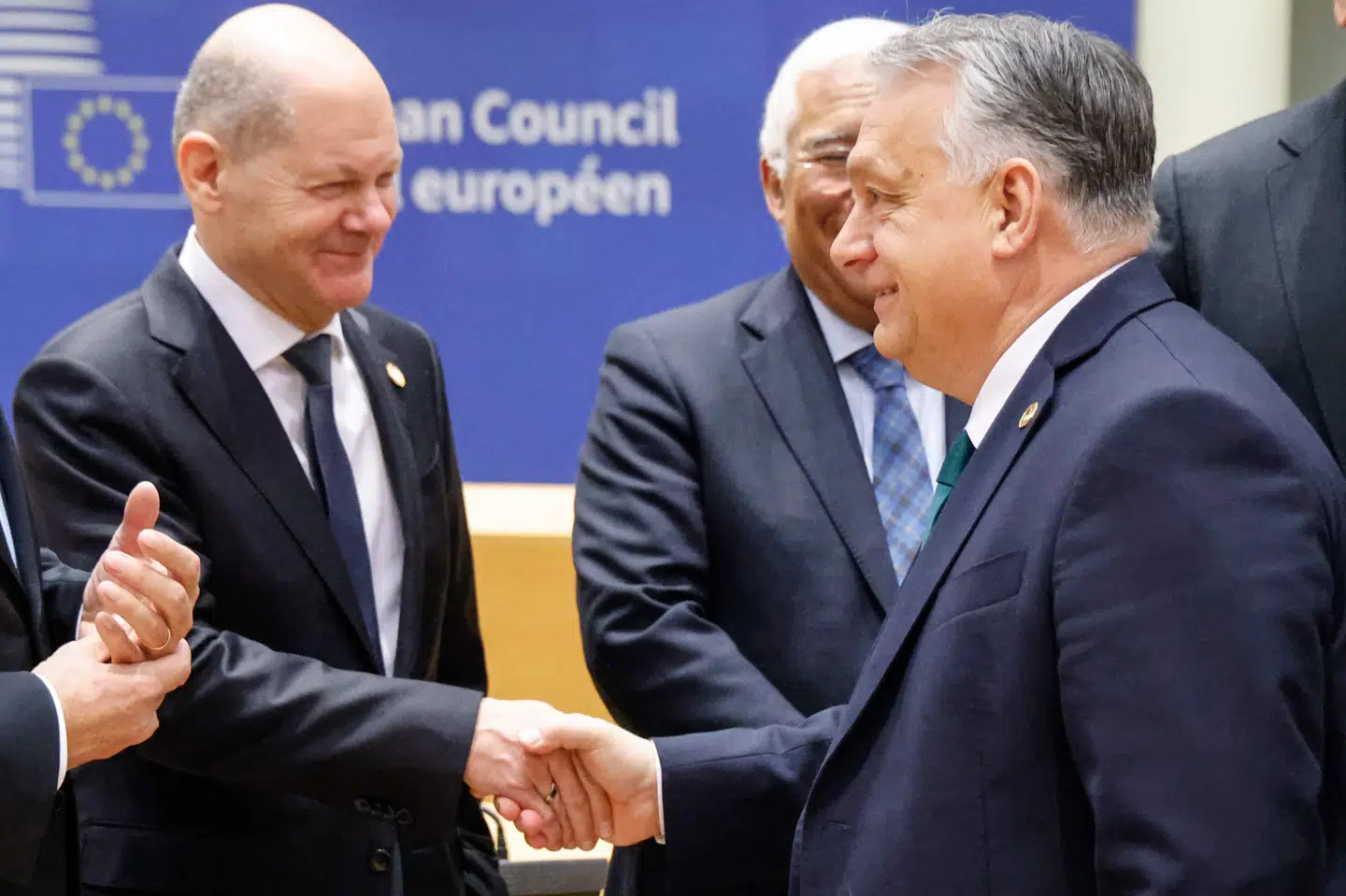 EU-landene inklusive Ungarn indgik torsdag en lynaftale om at afsætte 50 milliarder euro til Ukraine over fire år. Forud for mødet var der ellers bekymring for, at Orban ville fastholde trussel om at nedlægge veto mod beslutningen.