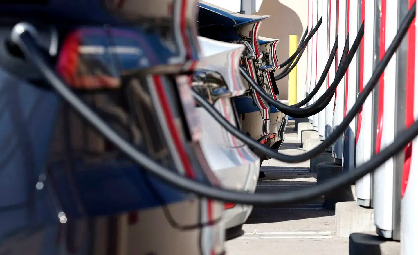 Dansk energiselskab laver deres egne ladeparker. Den første åbner allerede i næste uge.