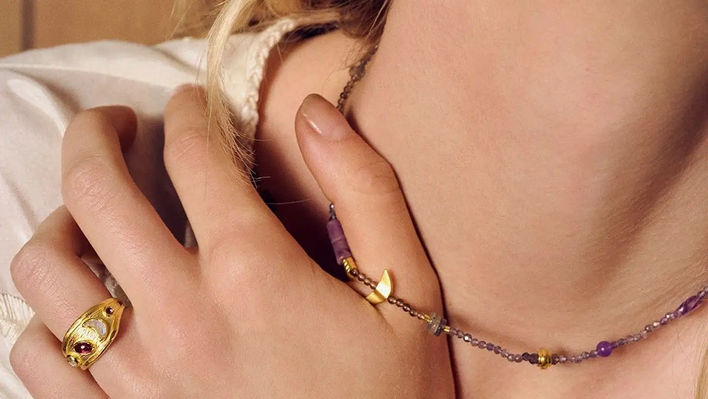 Det danske smykkebrand Maanesten er kommet ud af det seneste regnskab med et tocifret millionunderskud.