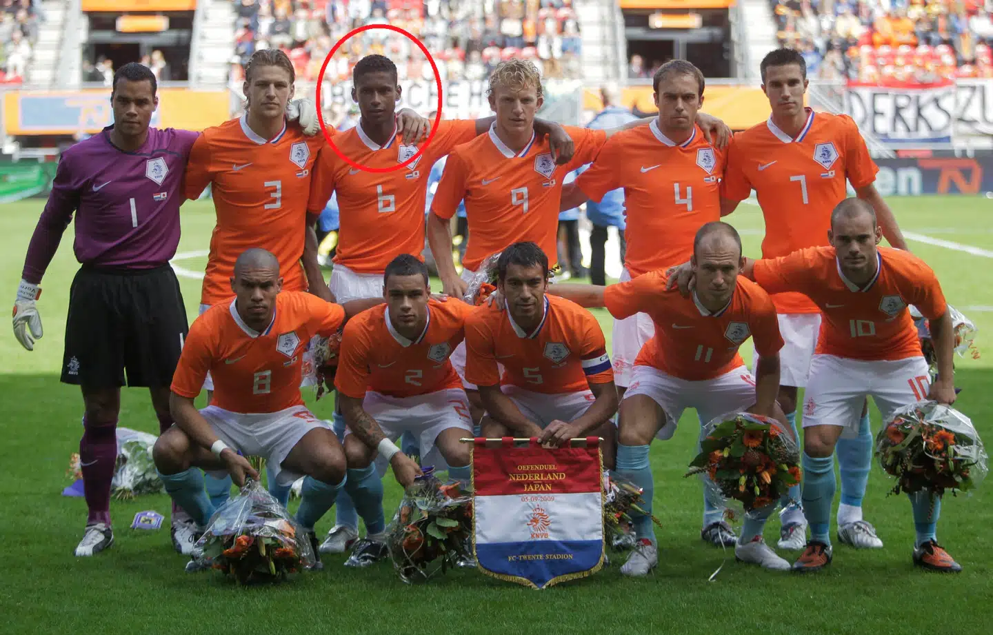 David Mendes da Silva fik syv landskampe for Holland i årene 2007-2009. Her ses han på et stjernespækket hollandsk landshold i 2009 forud for en venskabskamp i Enschede mod Japan. På holdet ses blandt andre Nigel de Jong, Giovanni van Bronckhorst, Arjen Robben, Wesley Sneijder, Dirk Kuyt og Robin van Persie.