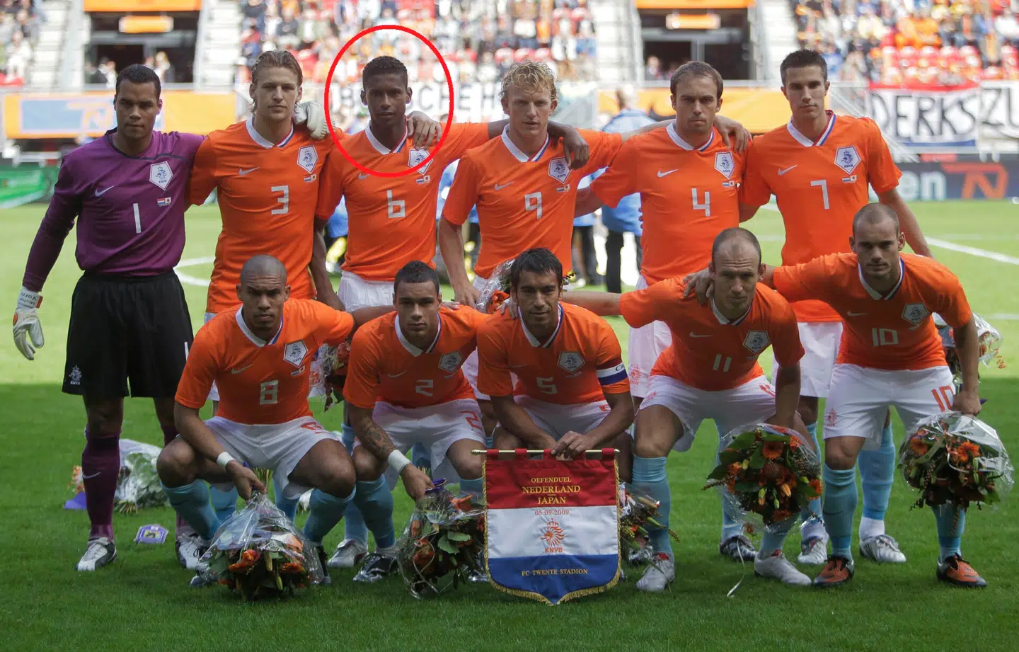 David Mendes da Silva fik syv landskampe for Holland i årene 2007-2009. Her ses han på et stjernespækket hollandsk landshold i 2009 forud for en venskabskamp i Enschede mod Japan. På holdet ses blandt andre Nigel de Jong, Giovanni van Bronckhorst, Arjen Robben, Wesley Sneijder, Dirk Kuyt og Robin van Persie.