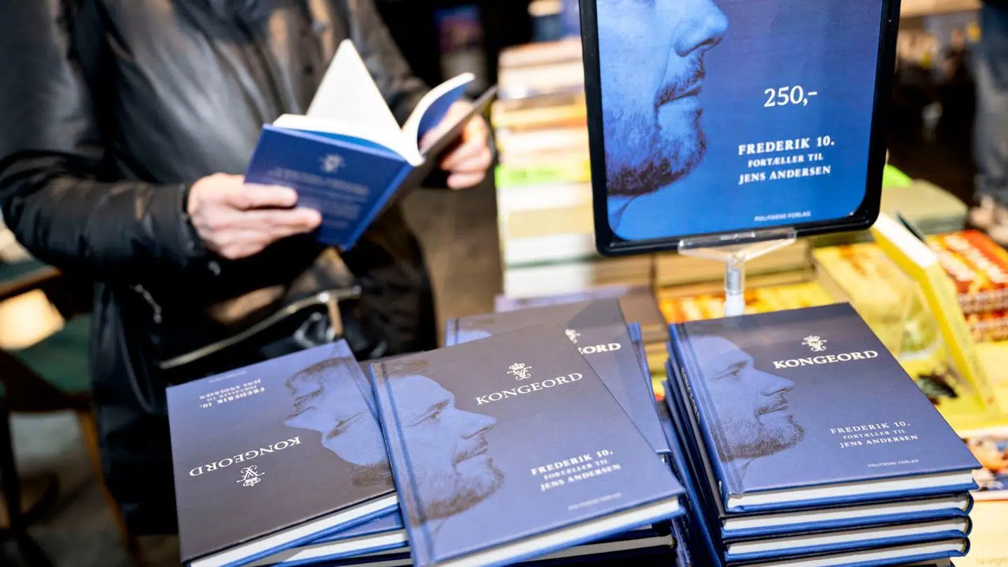 Bogen Kongeord, kong Frederik X fortæller til Jens Andersen, i Politikens Boghal i København, onsdag den 17. januar 2024. Bogen udkommer på Politikens Forlag. (Foto: Nils Meilvang/Ritzau Scanpix)