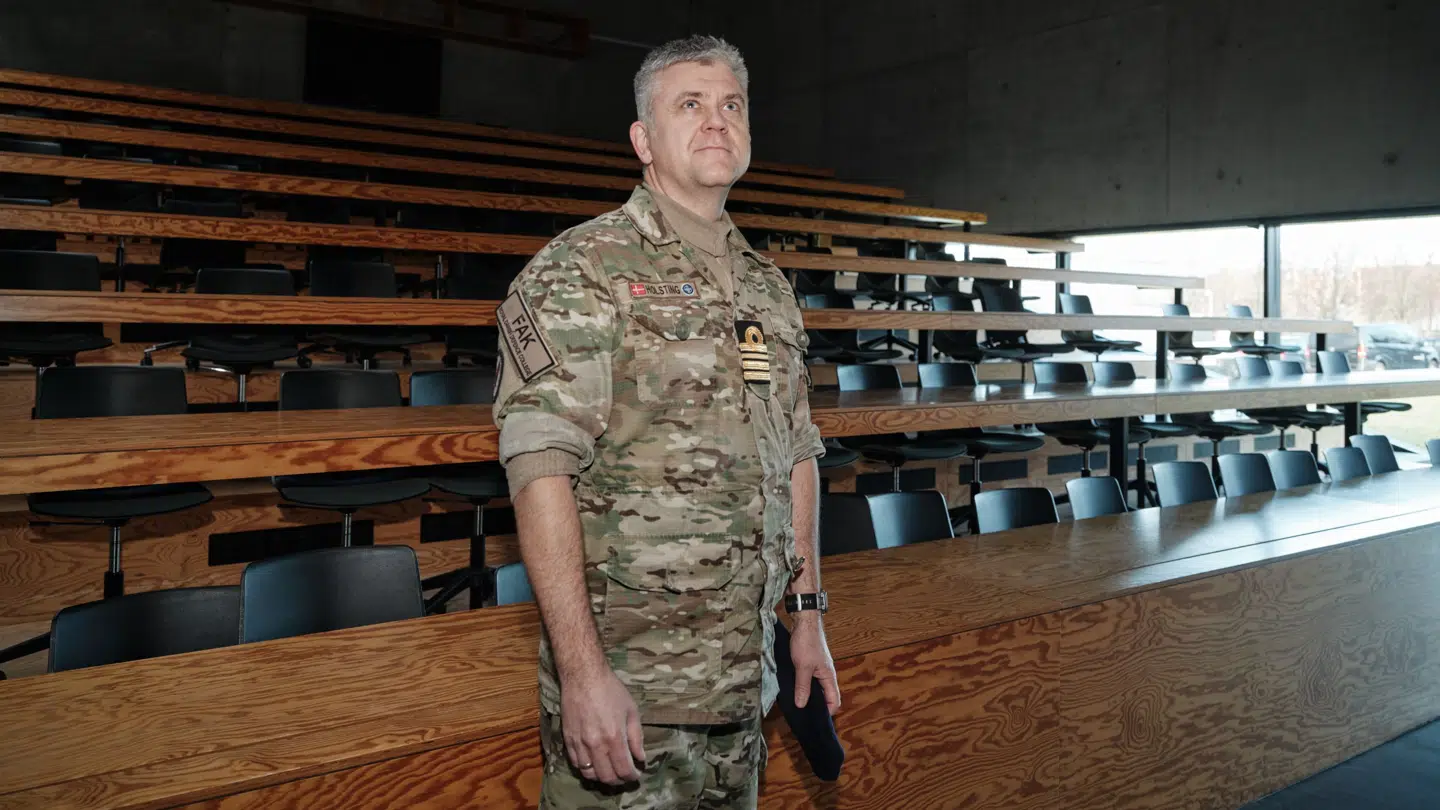 »I det militære kan der være tale om liv eller død, og det er jo i virkeligheden det ultimative perspektiv på, om ledelse fungerer eller ej,« siger Vilhelm Holsting.