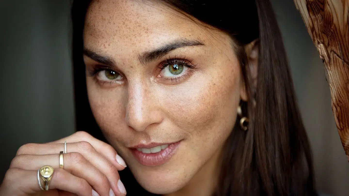 Model og TV-vært Cecilie Haugaard har udgivet en bog.