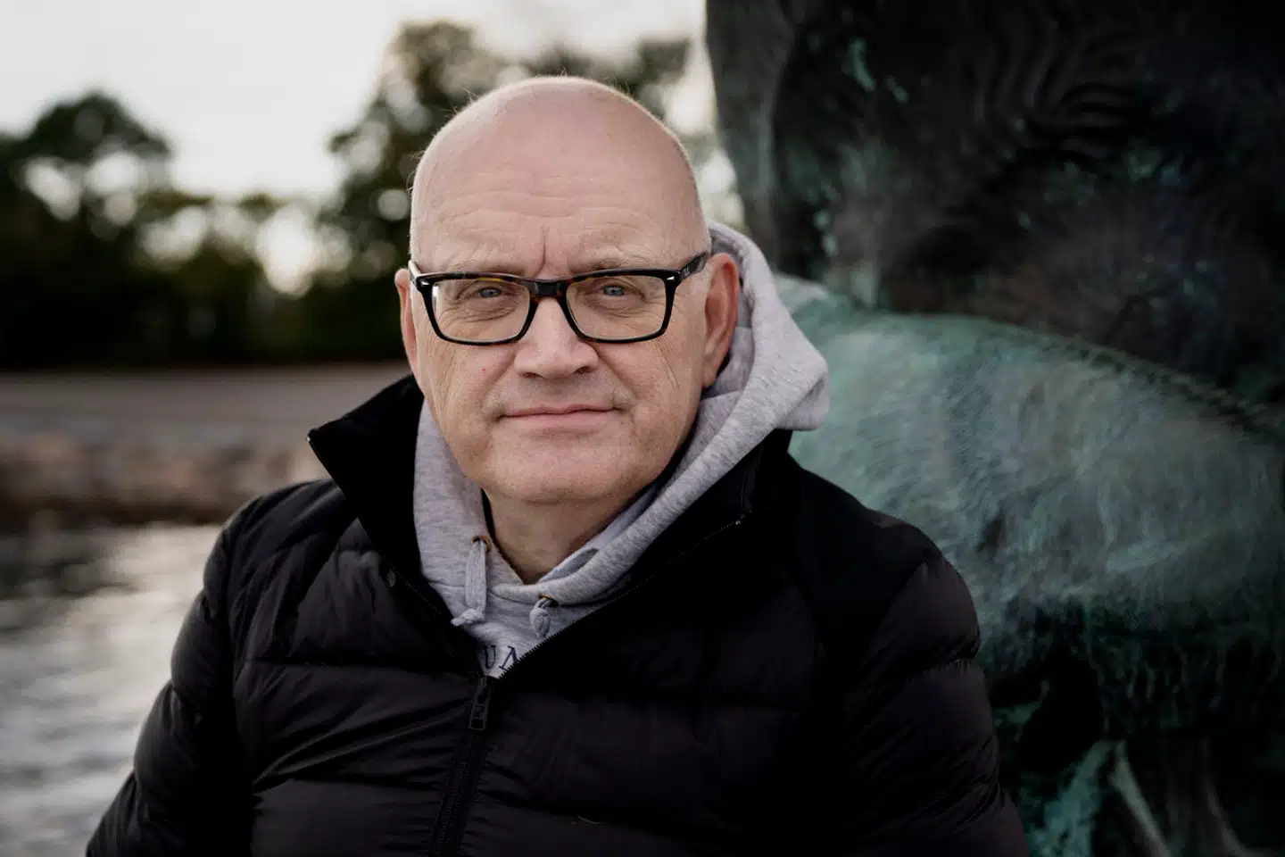 Det er populisme og billige point, når røde partier kritiserer Danske Bank og Nordeas store indtægter på renter, mener erhvervskommentator Henrik Ørholst.