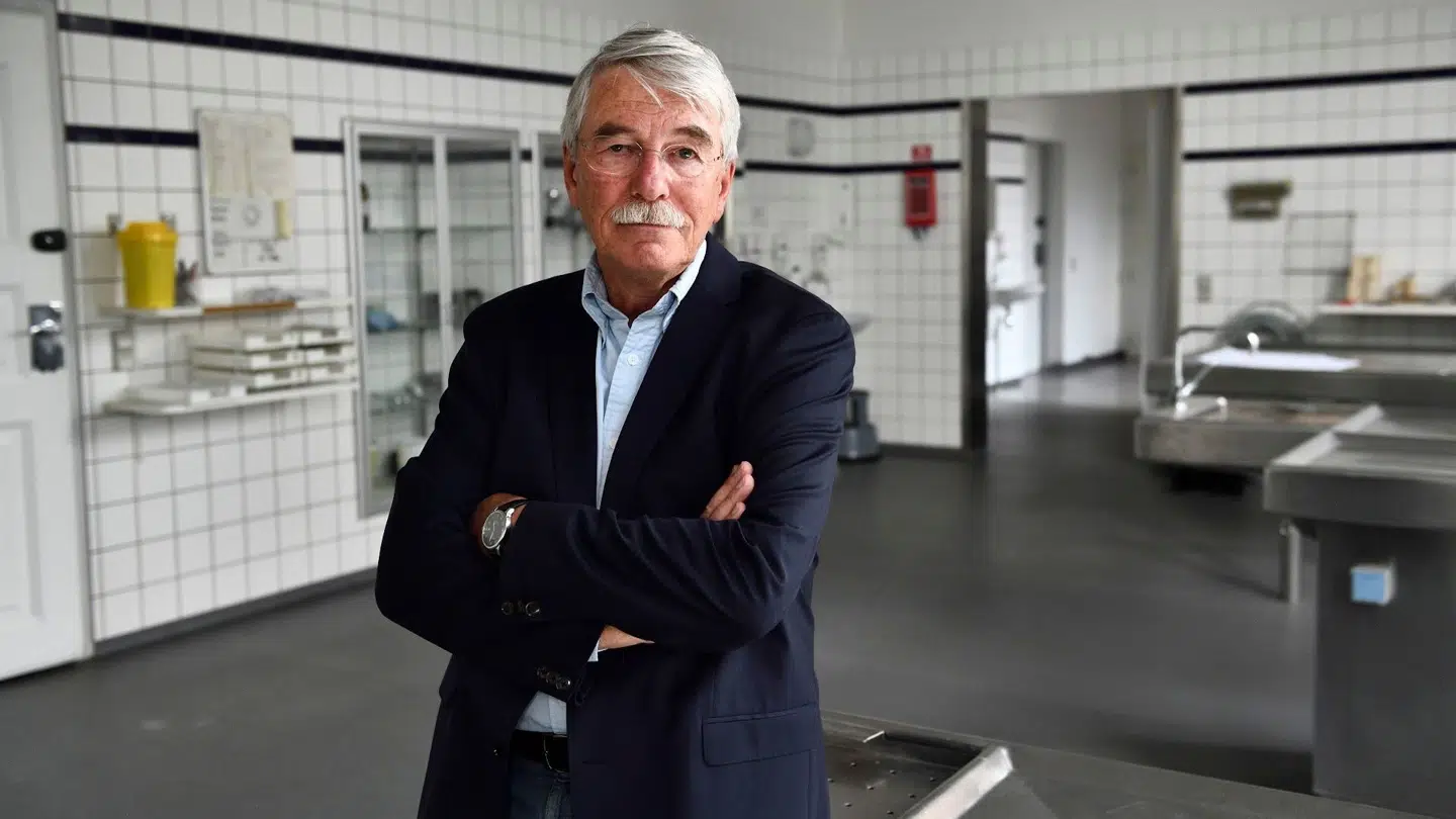 Den pensionerede retsmediciner Hans Petter Hougen.