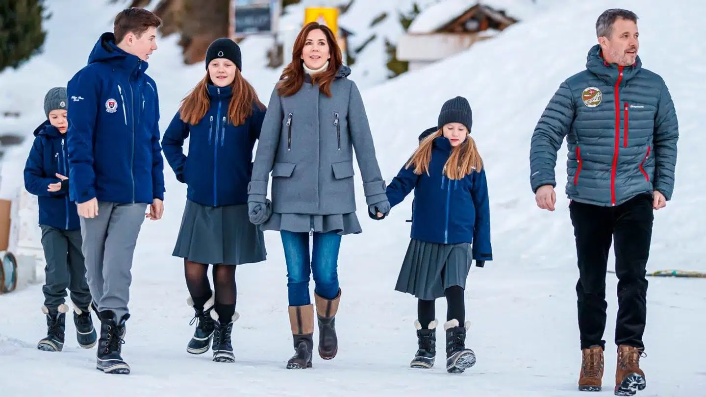 ARKIV. Kong Frederik og familien har i mange år været glade for at holde vinterferie og stå på ski i schweiziske Verbier i februar.