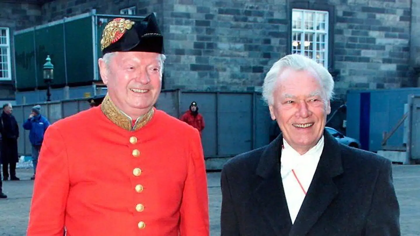 Kammerherre, hofjægermester og lensgreve Christian Lerche-Lerchenborg med tidligere statsminister Poul Schlüter.