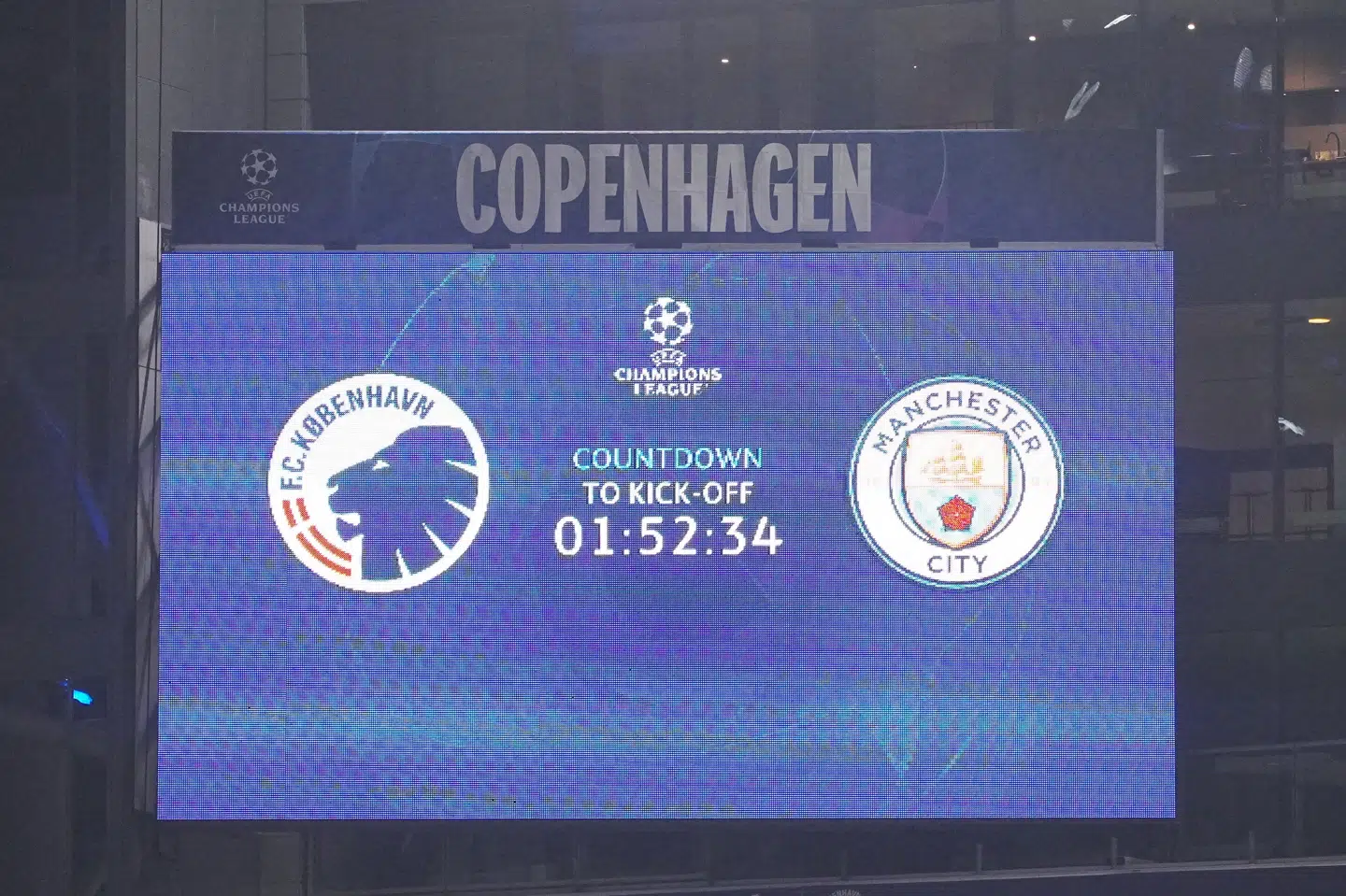 FC Københavns hjemmekamp mod Manchester City begynder klokken 21.