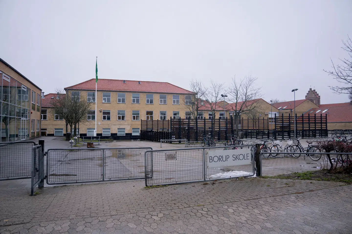 Der er onsdag aften indkaldt til møde for forældrene i indskolingen på Borup skole.