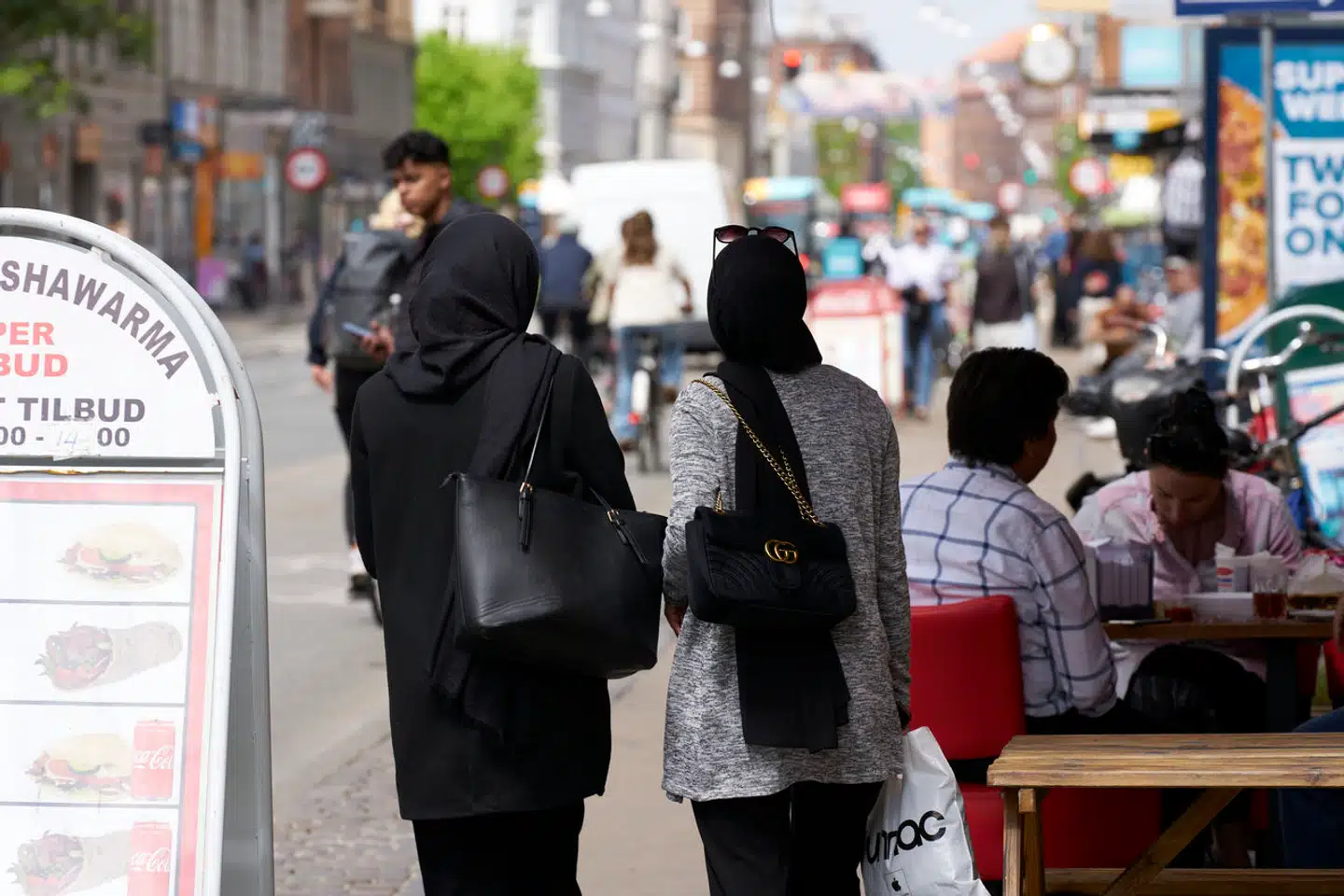 »Det er uacceptabelt, at der ikke er gjort plads til repræsentanter fra de muslimske miljøer og organisationer, som besidder afgørende indsigt og erfaring inden for området,« skriver Bilal Itani om Kommissionen for den glemte kvindekamp.