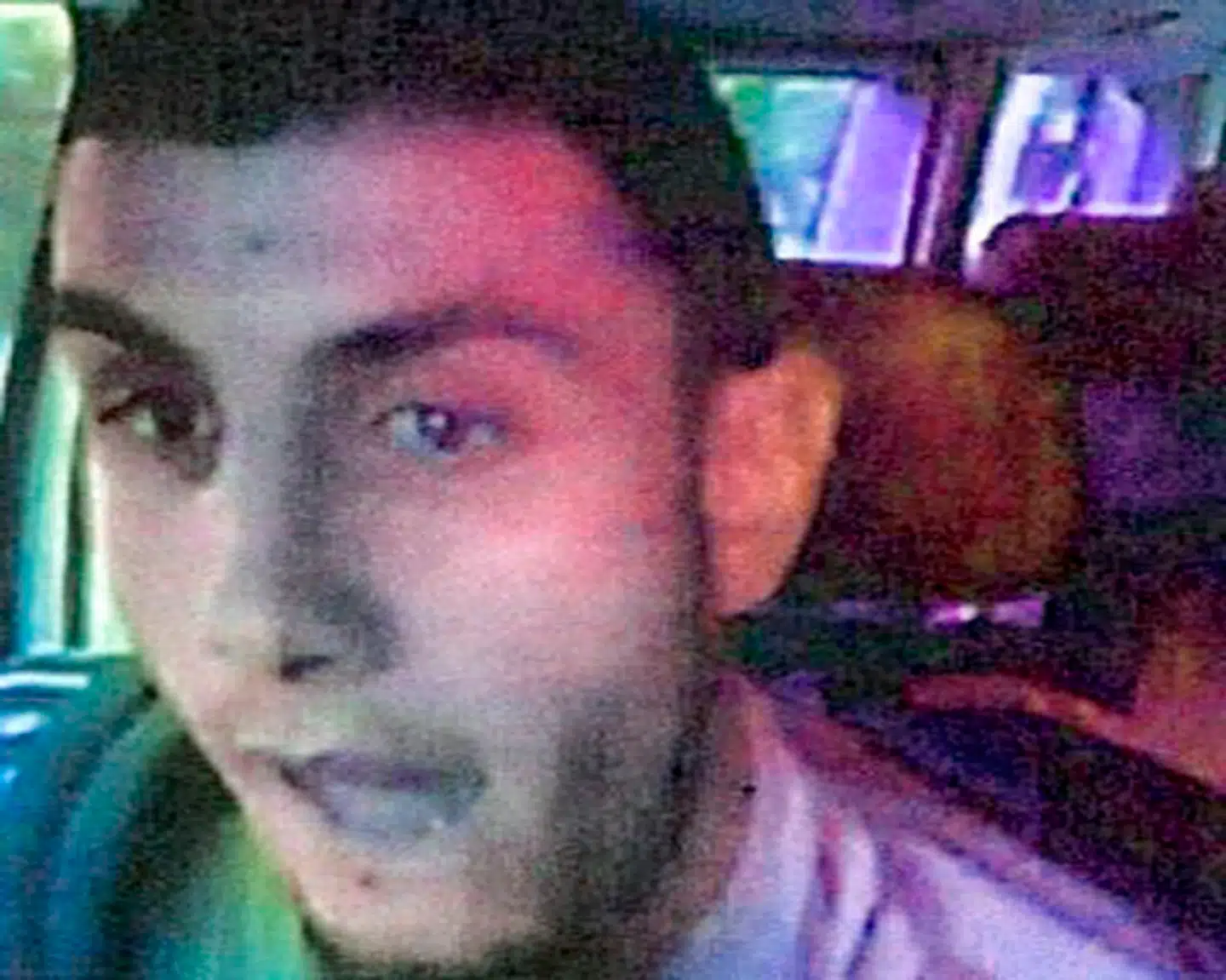 600-700 mænd deltog i begravelsen, da den dræbte terrorist Omar El-Hussein (billedet) blev begravet på den muslimske gravplads i Brøndby i 2015. Politifoto