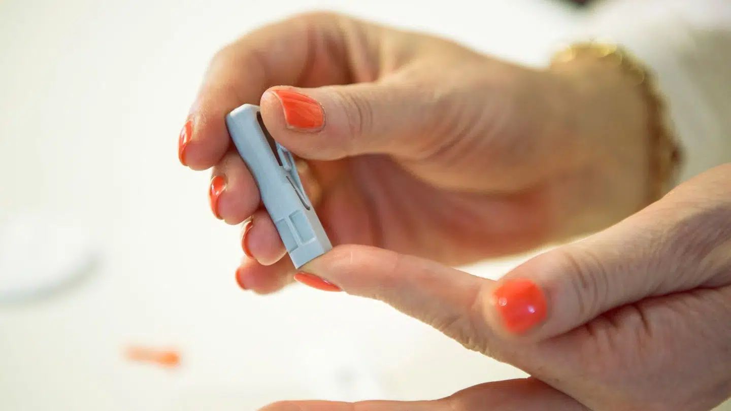 Arkivfoto. En række forskere er tæt på at udvikle en blodprøve, der kan forudsige om man udvikler demens.