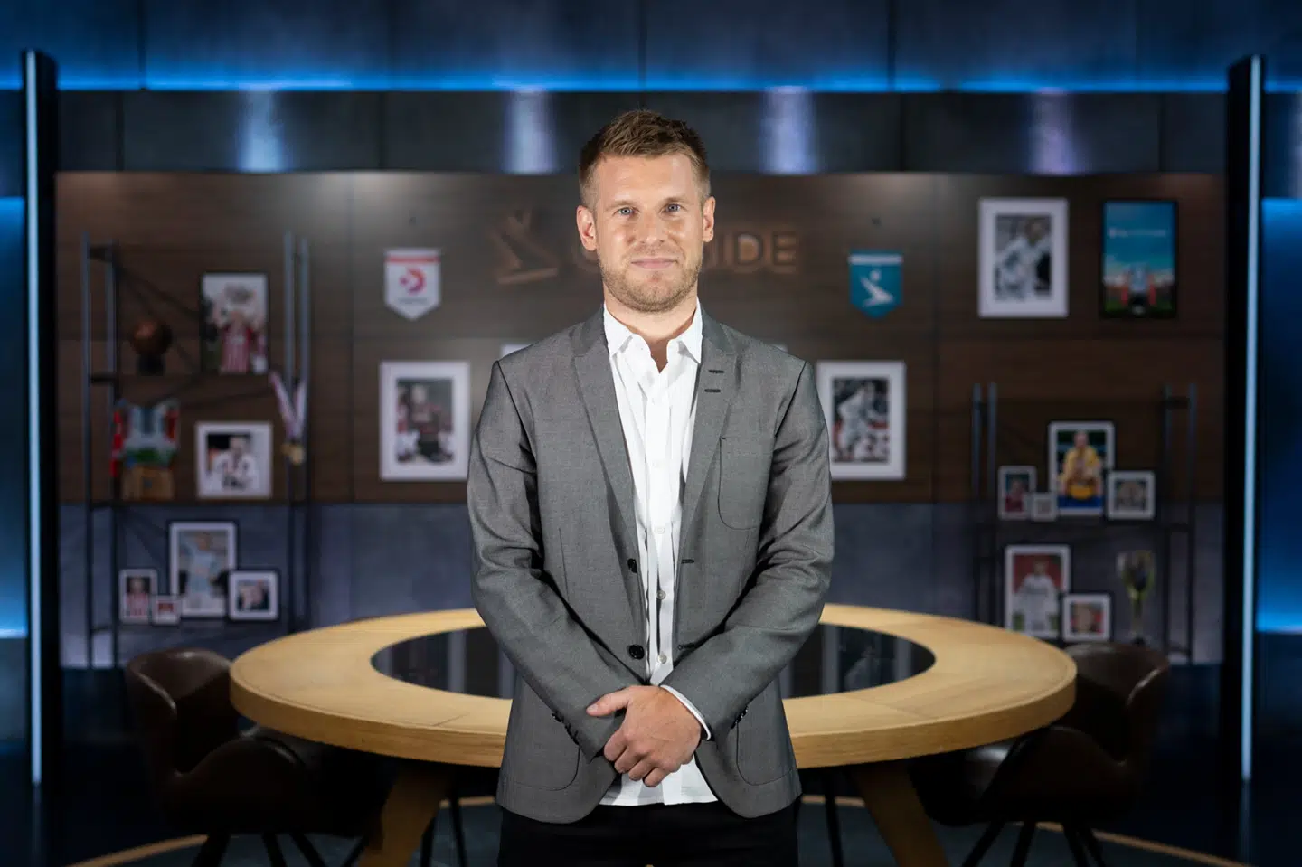Mads Laudrup har været fodboldvært på Viaplay siden 2016. Han er selv tidligere professionel fodboldspiller, der blandt andet har spillet for de danske klubber FC København pg HB Køge. (PR-foto).