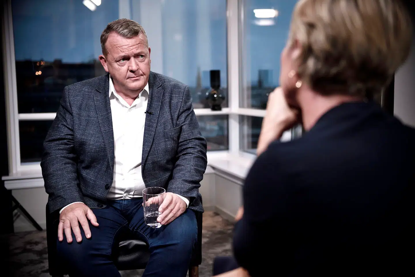 Venstres tidligere formand, Lars Løkke Rasmussen, der trak sig efter uro, gav søndag aften interview til TV 2 og DR om det at forlade formandsposten i partiet.