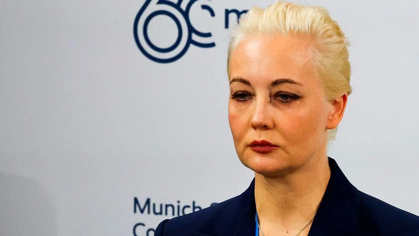 Aleksej Navalnyjs hustru  kort tid efter meldingen om hendes mands angivelige død i en russisk straffekoloni.