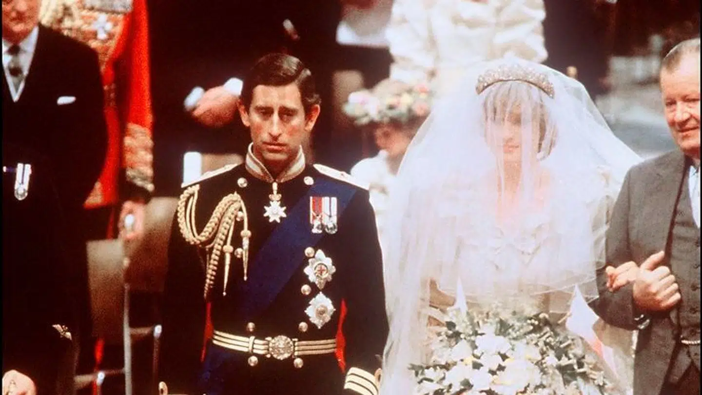 'The day that he married you I nearly lost my mind,' lyder noget af teksten fra sangen 'Diana'.