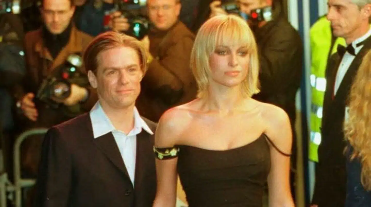 Cecilie Thomsen og Bryan Adams ved premieren på 'James Bond'-filmen 'TOMORROW NEVER DIES', hvor hun var 'Bond-pige'.