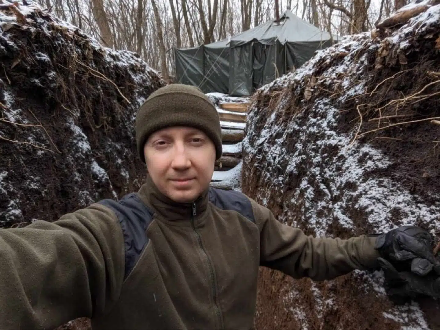 Stanislav Asejev har netop afsluttet sidste del af sin militærtræning. Nu er han på på vej til fronten ved Donbas efter at have tilbragt mere end to år i en af Østukraines mest berygtede torturkældre.