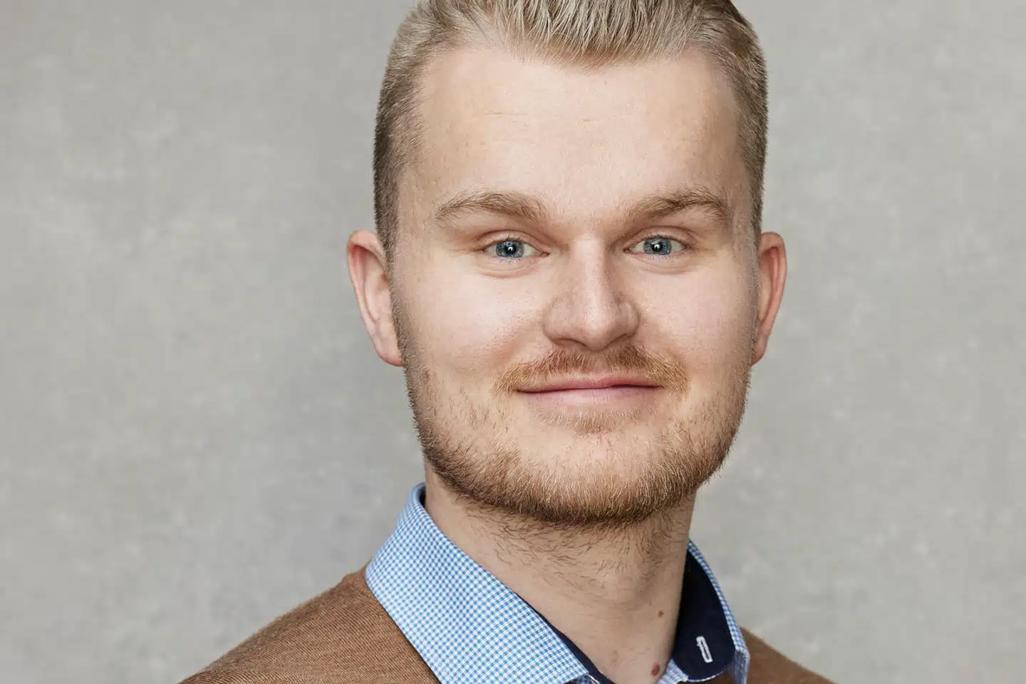 Frederik Germann ønsker at afskaffe fællesbadet efter idræt. Han mener ikke, det gør noget godt for eleverne, som i mange tilfælde har det skidt med at være nøgne sammen med deres klassekammerater.