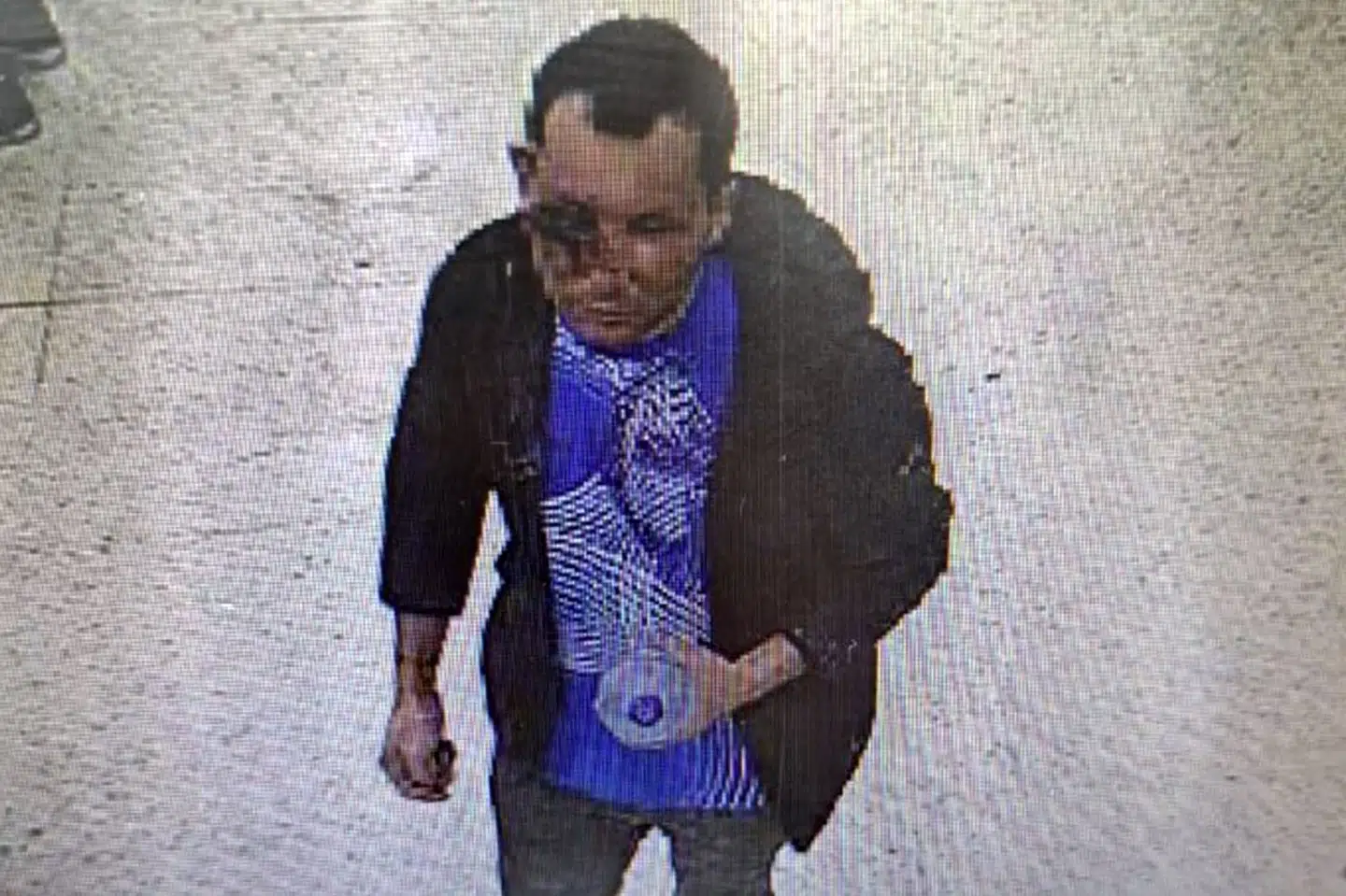 Britisk politi eftersøgte Abdul Ezedi med dette overvågningsbillede. (Arkivfoto).