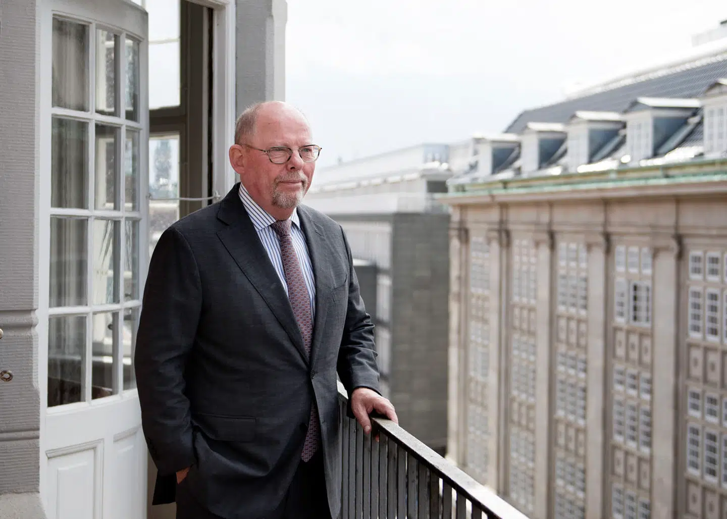 I sagen om regeringens forslag om organdonation har de skarpe meningers logik fået lov til at løbe om hjørner med sørine Gotfredsen, mener Birger Riis Jørgensen.