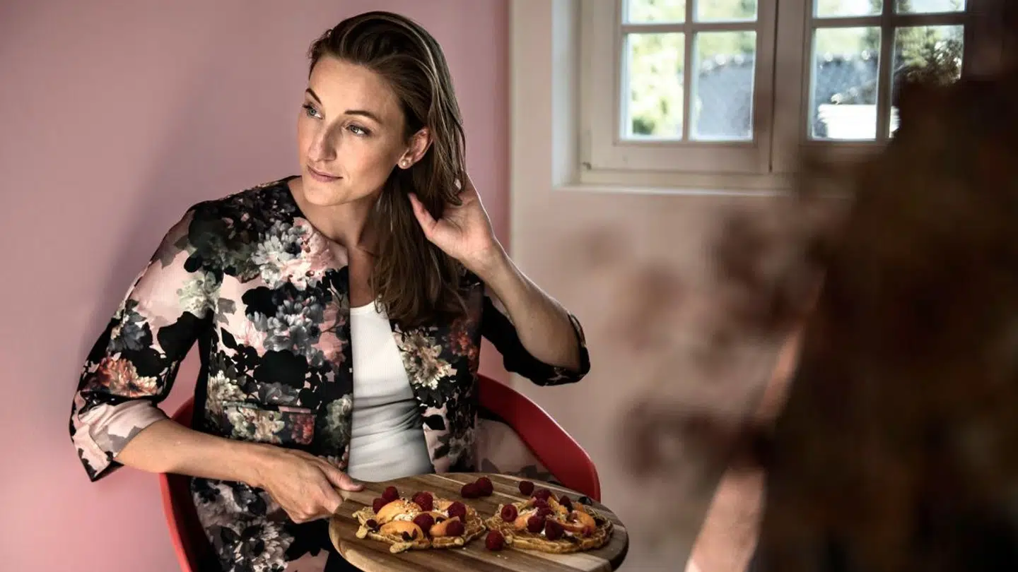 Annemette Voss undrer sig særligt over, at der ingen var til at hjælpe hende, da hun fredag blev truet af en mand.