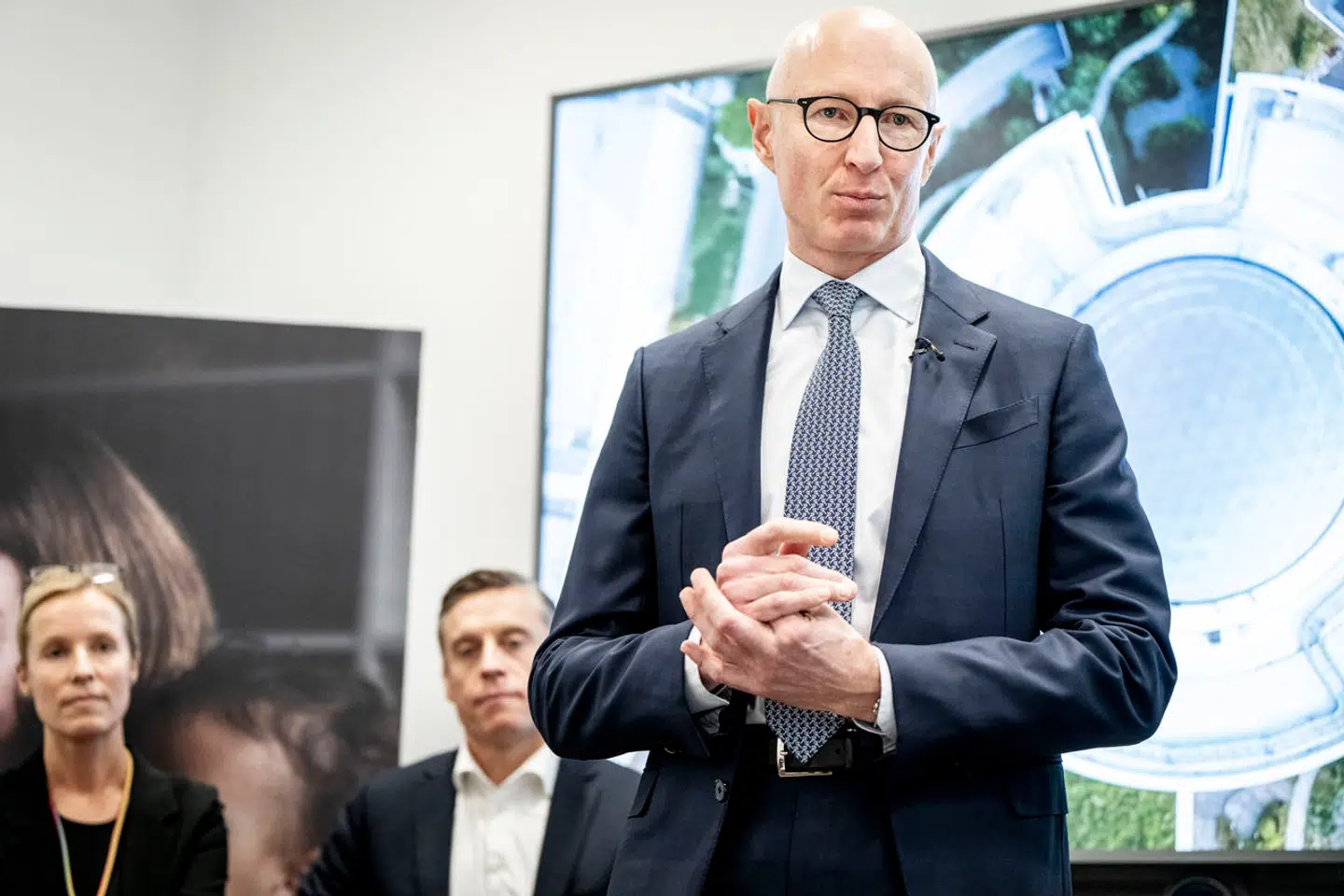 Novo Nordisks-topchef Lars Fruergaard Jørgensens største hovedpine, når det gælder konkurrenter, er amerikanske Eli Lilly. Nu afslører med et jobopslag på blandt andet LinkedIn, at selskabet er på vej med ind på det danske marked med diabetesmedicinen Mounjaro og vægttabsmedicinen Zepbound.