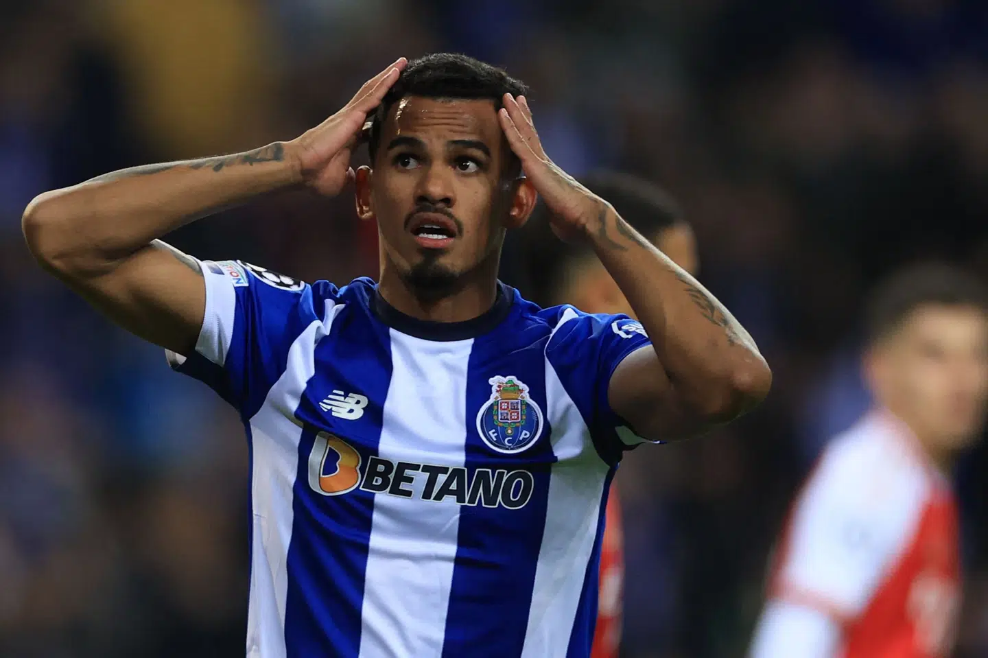 Galeno havde alletiders dobbeltchance i første halvleg mod Arsenal, men præcisionen manglede.