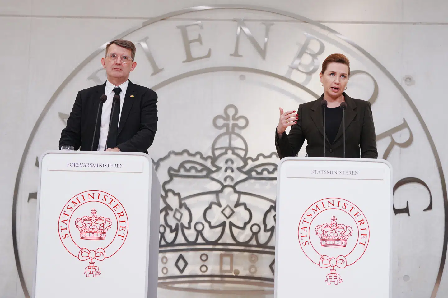 Mette Frederiksen og Troels Lund Poulsen understreger alvorlig sikkerhedssituation i Europa.